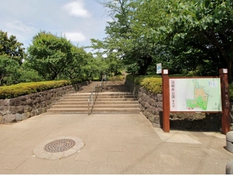 羽根木公園
