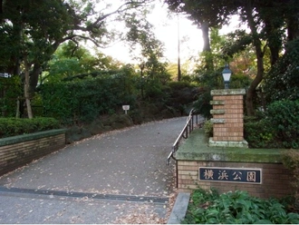 横浜公園