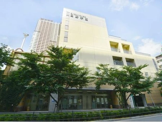 区立総合体育館
