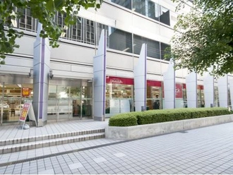 大丸ピーコック西梅田店