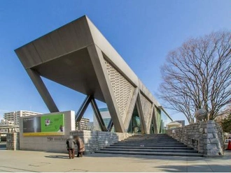 東京都現代美術館