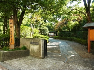 殿ヶ谷戸庭園