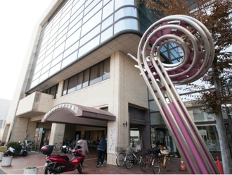 東村山市役所中央公民館