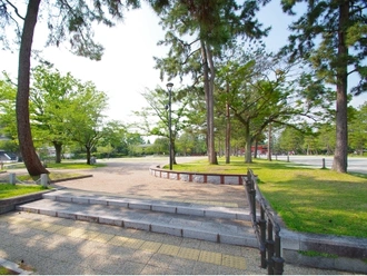 岡崎公園