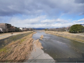 鴨川河川敷