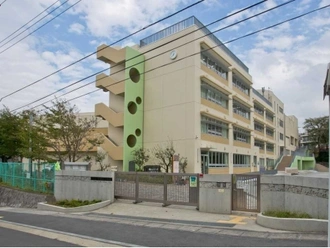 川崎市立百合丘小学校