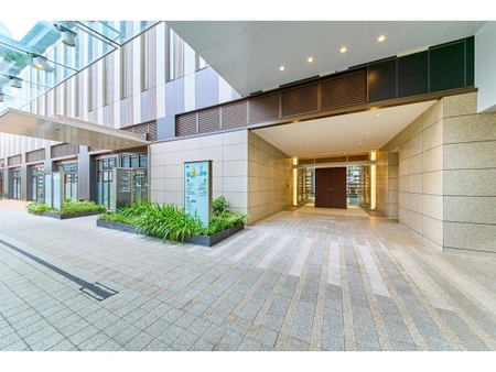 ノムコム】THE YOKOHAMA FRONT TOWER｜中古マンション(E59Q9039)