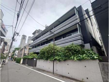 東京都新宿区西新宿4丁目