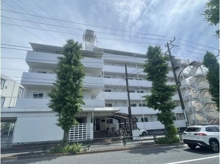 東京都世田谷区深沢4丁目