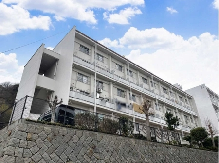 兵庫県神戸市灘区鶴甲3丁目