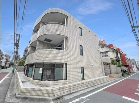 東京都世田谷区上馬1丁目