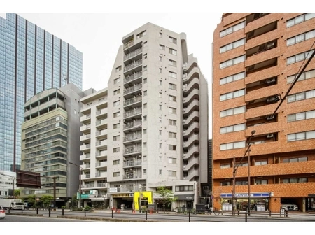 東京都港区三田3丁目