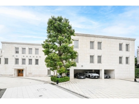 東京都品川区上大崎2丁目