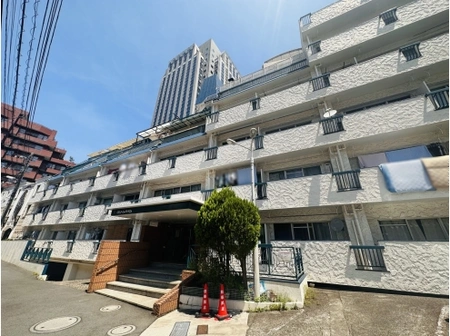 東京都渋谷区広尾1丁目