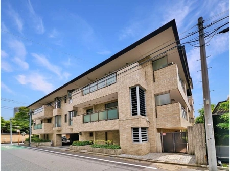 東京都新宿区市谷砂土原町3丁目