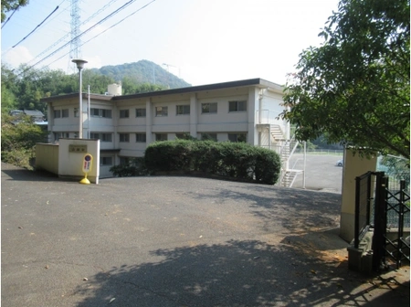 香川県綾歌郡宇多津町茶臼山