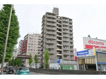 東京都足立区足立4丁目
