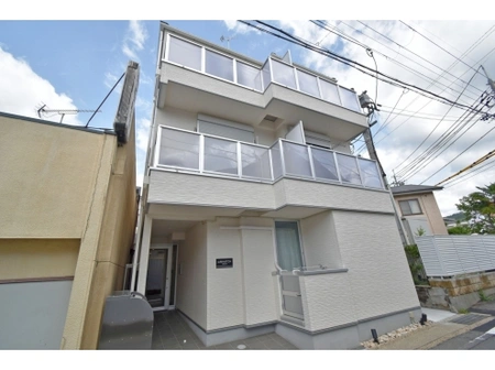 京都府京都市山科区御陵中筋町