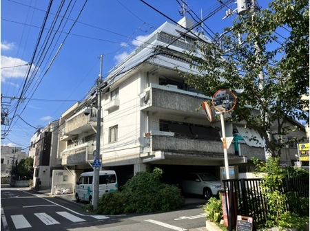 東京都豊島区巣鴨3丁目