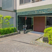 レジデンシア春日安藤坂