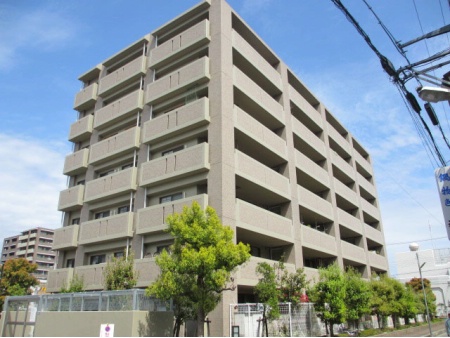 ファミール茨木・舟木町　壱番館