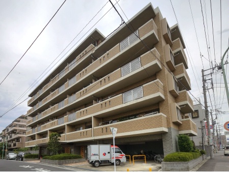 シュロス川口壱番館