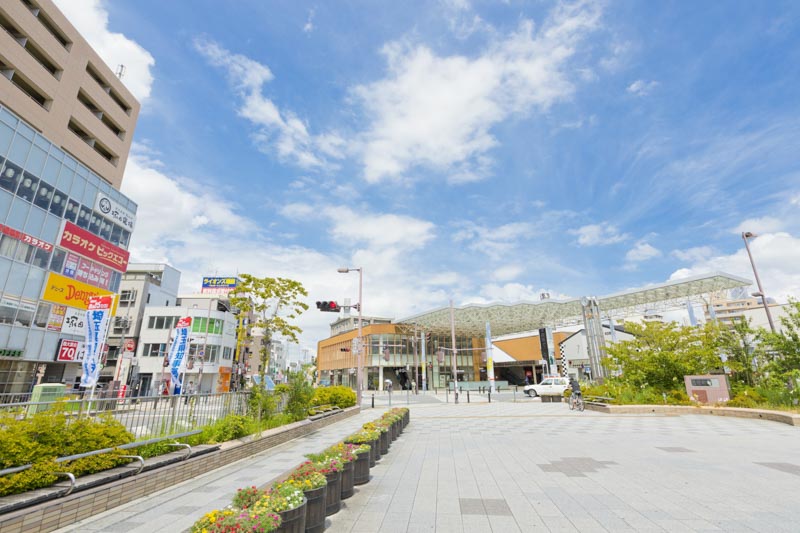 「朝霞」駅前の様子